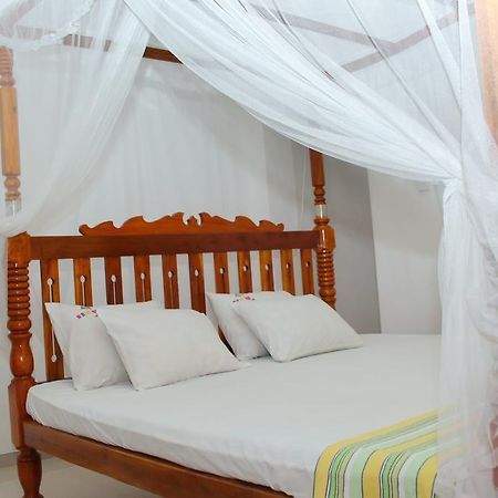 Nethum Rest Hotel Mirissa Exterior photo
