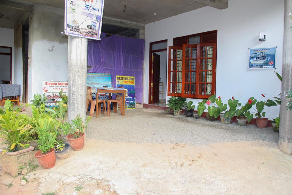 Nethum Rest Hotel Mirissa Exterior photo